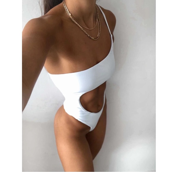 White one piece SOLD ‼️ - Picture 5 of 6